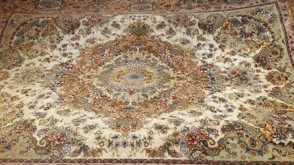 Hand-made rug selection guide